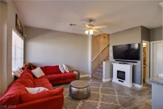 Photo #4: 2111953 Listing