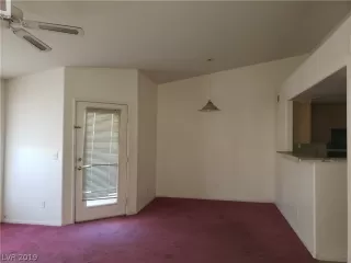 Photo #3: 2111975 Listing