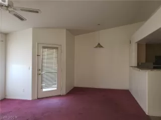 Photo #4: 2111975 Listing