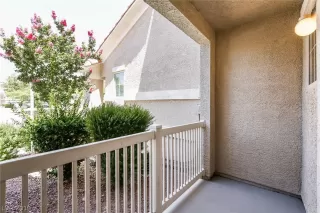 Photo #4: 2111976 Listing