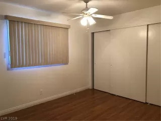 Photo #4: 2111986 Listing