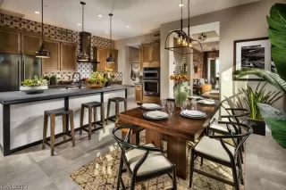 Photo #2: 2112004 Listing