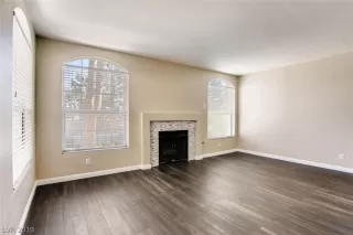 Photo #3: 2112022 Listing 