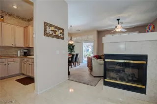 Photo #6: 2112039 Listing