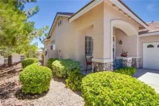 Photo #3: 2112112 Listing