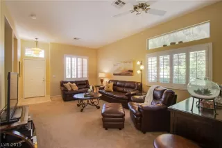 Photo #5: 2112112 Listing