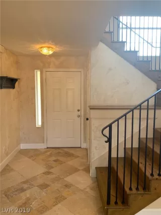 Photo #2: 2112131 Listing 