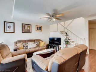 Photo #3: 2112140 Listing 