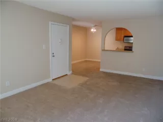 Photo #3: 2112158 Listing