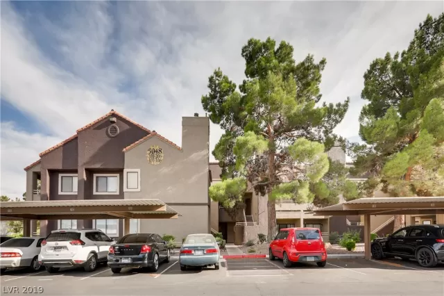 MLS: 2112247 Condo For Sale