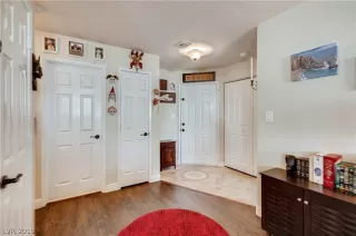 Photo #3: 2112247 Listing