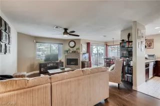 Photo #5: 2112247 Listing