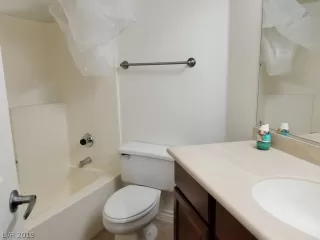 Photo #3: 2112249 Listing 