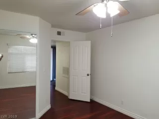 Photo #5: 2112249 Listing 