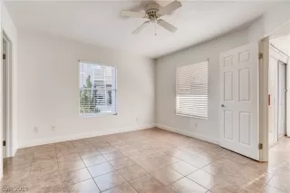 Photo #5: 2112272 Listing 