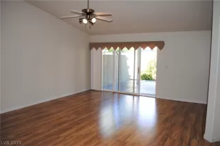 Photo #5: 2112279 Listing 