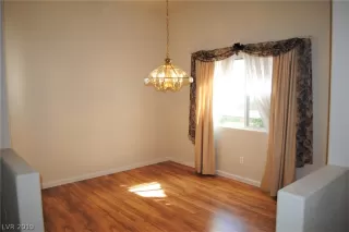 Photo #6: 2112279 Listing 