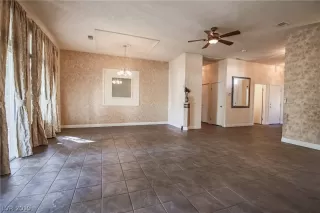 Photo #5: 2112285 Listing