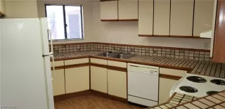 Photo #2: 2112296 Listing 