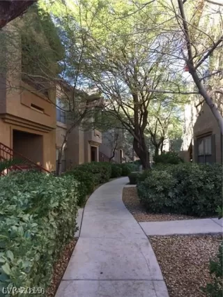 Photo #1: 2112369 Listing 