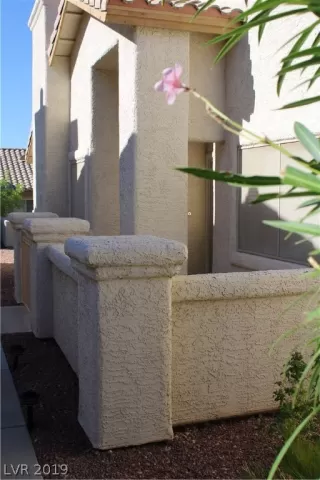 Photo #3: 2112378 Listing 
