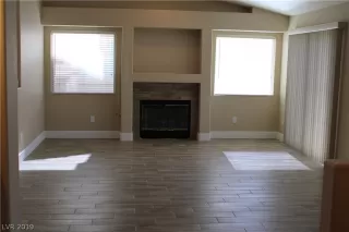 Photo #5: 2112378 Listing 