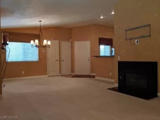 Photo #4: 2112419 Listing 