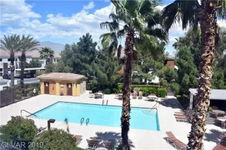 Photo #3: 2112461 Listing