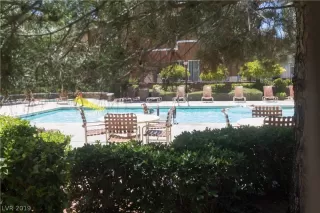 Photo #4: 2112461 Listing