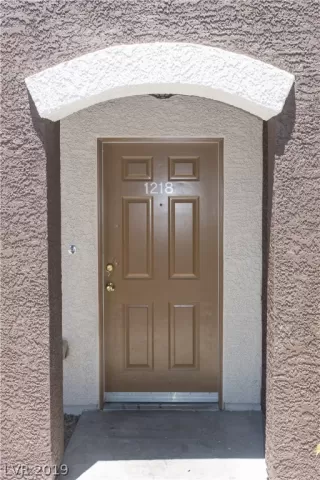 Photo #6: 2112461 Listing