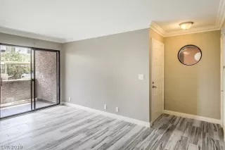 Photo #2: 2112523 Listing