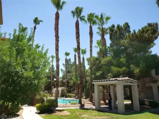 Photo #3: 2112525 Listing