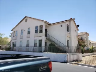 Photo #4: 2112525 Listing