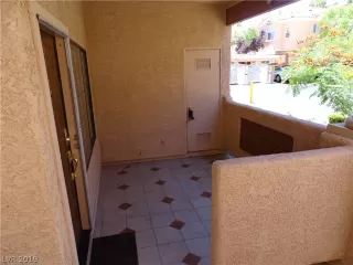 Photo #1: 2112529 Listing 