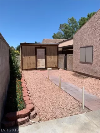 Photo #1: 2112537 Listing