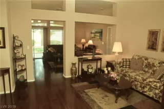 Photo #2: 2112574 Listing 