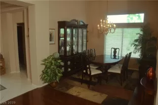 Photo #5: 2112574 Listing 