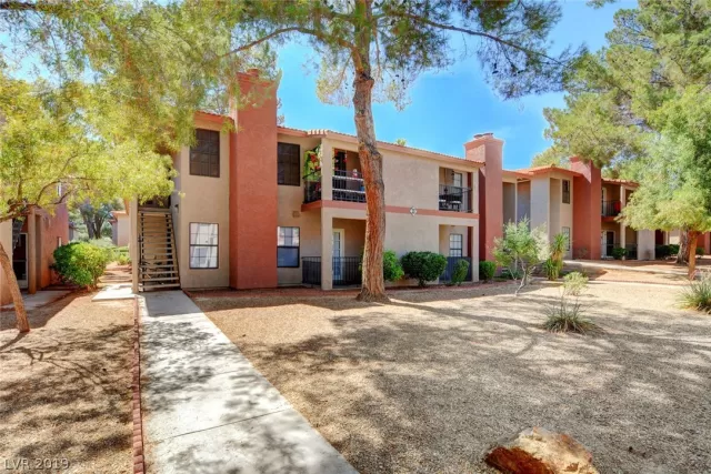 MLS: 2112604 Condo For Sale