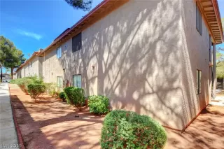 Photo #2: 2112604 Listing