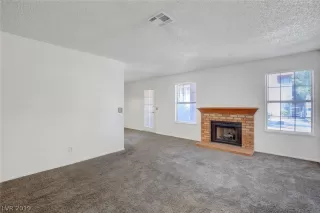 Photo #3: 2112604 Listing