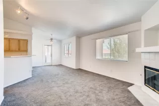 Photo #4: 2112672 Listing