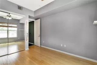 Photo #4: 2112692 Listing