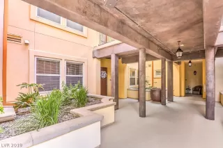 Photo #5: 2112708 Listing 