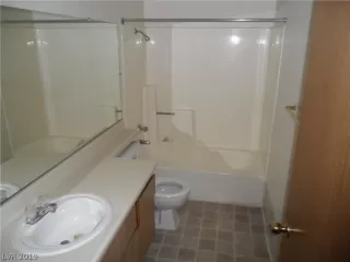 Photo #1: 2112730 Listing