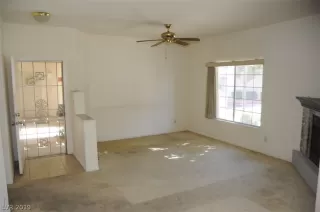 Photo #6: 2112741 Listing