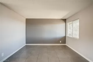 Photo #1: 2112776 Listing 