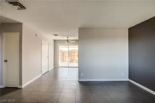 Photo #3: 2112776 Listing 