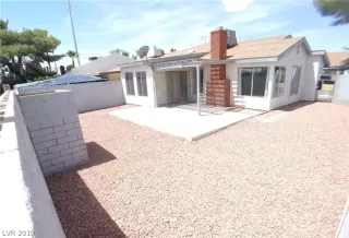 Photo #1: 2112806 Listing