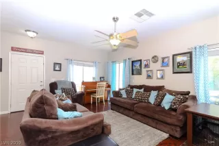 Photo #5: 2112846 Listing 