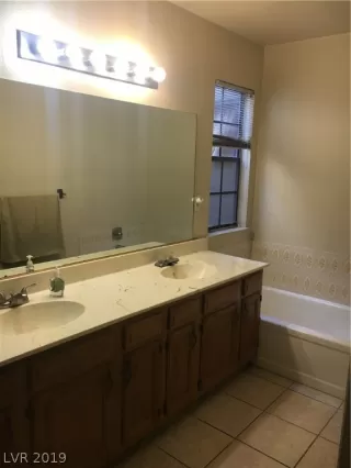 Photo #4: 2112861 Listing 